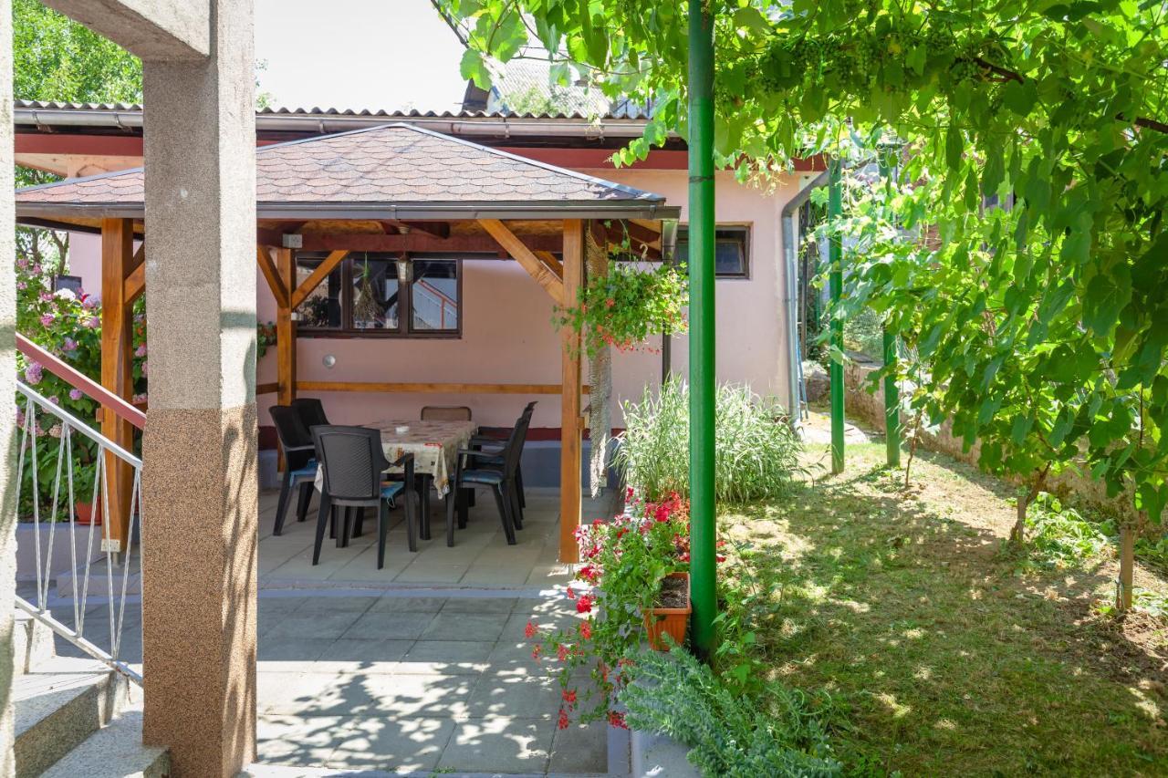 Apartment Zalac Slunj Exterior photo